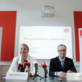 Mehr Informationen zum Thema: Sozialversicherung investiert gemeinsam mit Bund, Ländern und Ärzten bis zum Jahre 2020 25 Mio. Euro für Förderung der Lehrpraxen