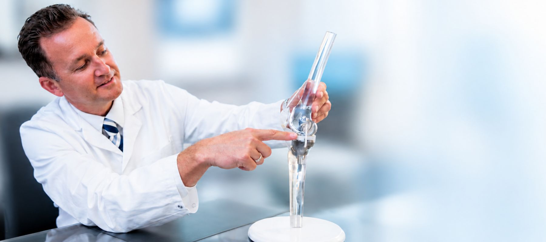 Mehr Informationen zum Thema: ENDOPROTHETIKZENTRUM